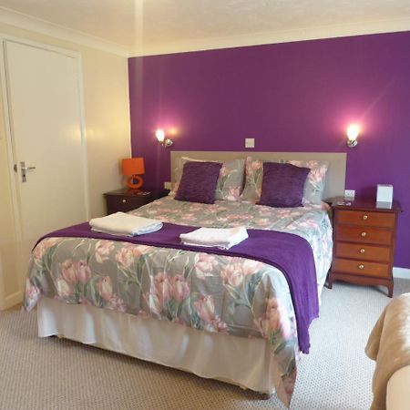 Neuadd Wen Guest House Кармартен Экстерьер фото
